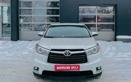 Toyota Highlander III, 2014 год, 3 150 000 рублей, 8 фотография