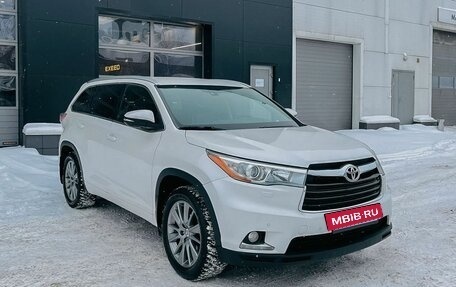 Toyota Highlander III, 2014 год, 3 150 000 рублей, 7 фотография