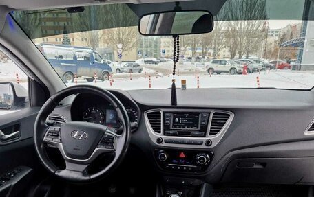 Hyundai Solaris II рестайлинг, 2019 год, 1 390 000 рублей, 2 фотография