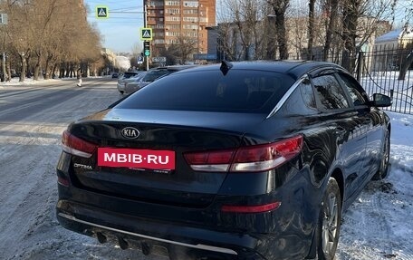 KIA Optima IV, 2018 год, 2 100 000 рублей, 3 фотография