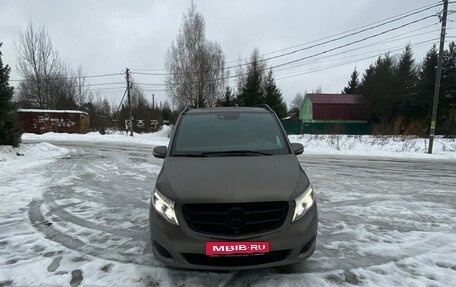 Mercedes-Benz V-Класс, 2016 год, 6 500 000 рублей, 4 фотография