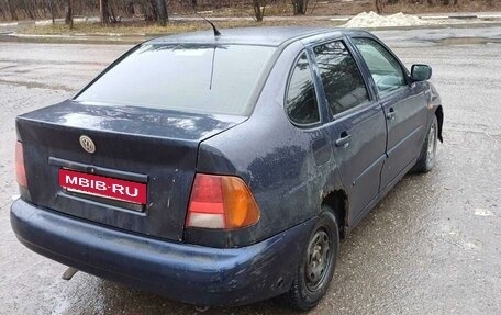 Volkswagen Polo III рестайлинг, 1997 год, 170 000 рублей, 2 фотография