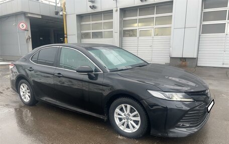 Toyota Camry, 2019 год, 2 380 000 рублей, 2 фотография