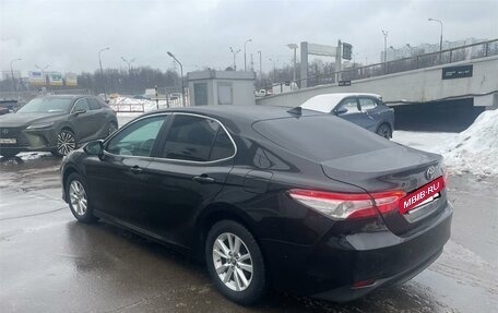 Toyota Camry, 2019 год, 2 380 000 рублей, 10 фотография