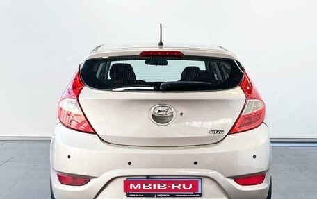 Hyundai Solaris II рестайлинг, 2012 год, 1 000 000 рублей, 17 фотография