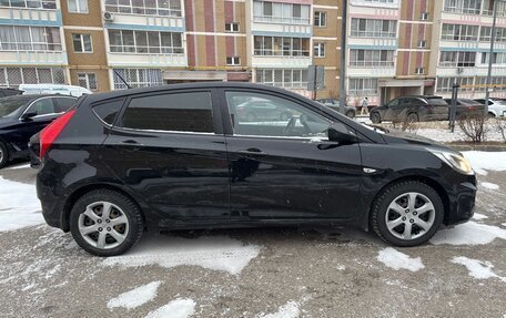 Hyundai Solaris II рестайлинг, 2012 год, 700 000 рублей, 3 фотография