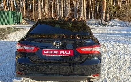 Toyota Camry, 2021 год, 3 000 000 рублей, 5 фотография