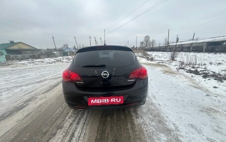 Opel Astra J, 2011 год, 800 000 рублей, 3 фотография