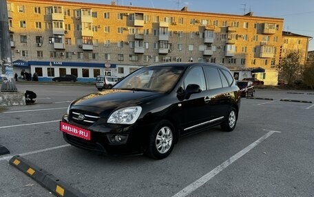 KIA Carens III (RP), 2009 год, 720 000 рублей, 2 фотография