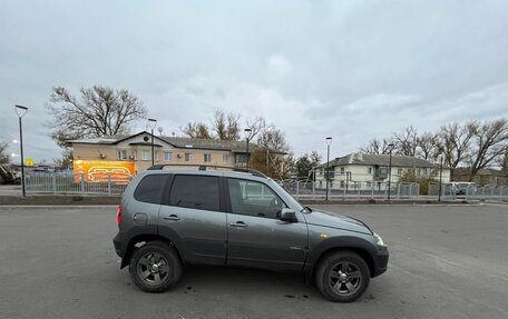 Chevrolet Niva I рестайлинг, 2017 год, 845 000 рублей, 10 фотография