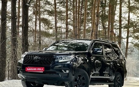 Toyota Land Cruiser Prado 150 рестайлинг 2, 2022 год, 7 500 000 рублей, 3 фотография