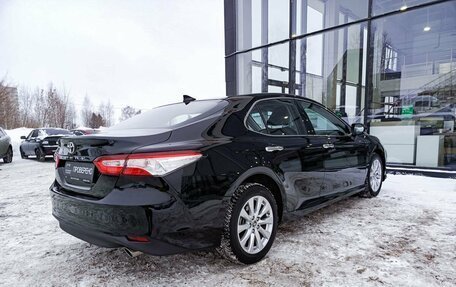 Toyota Camry, 2019 год, 2 997 000 рублей, 6 фотография