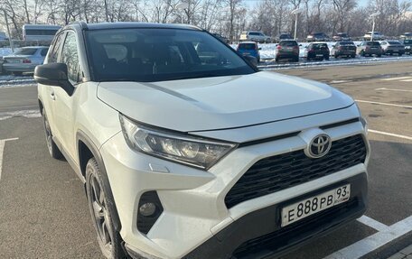 Toyota RAV4, 2020 год, 3 785 000 рублей, 1 фотография