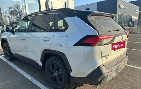 Toyota RAV4, 2020 год, 3 785 000 рублей, 4 фотография