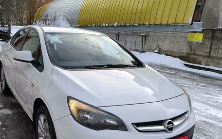 Opel Astra J, 2014 год, 1 000 000 рублей, 1 фотография