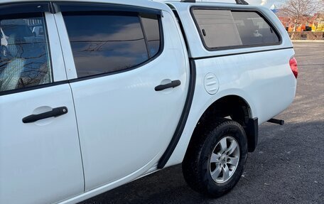 Mitsubishi L200 IV рестайлинг, 2013 год, 1 340 000 рублей, 10 фотография