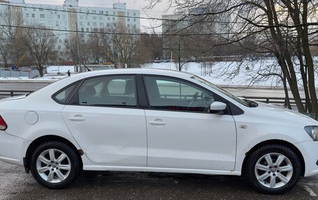 Volkswagen Polo VI (EU Market), 2011 год, 720 000 рублей, 2 фотография