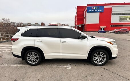 Toyota Highlander III, 2014 год, 3 070 000 рублей, 2 фотография