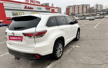 Toyota Highlander III, 2014 год, 3 070 000 рублей, 5 фотография