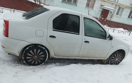 Renault Logan I, 2014 год, 395 000 рублей, 1 фотография