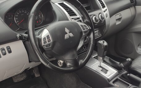 Mitsubishi Pajero Sport II рестайлинг, 2014 год, 2 500 000 рублей, 6 фотография