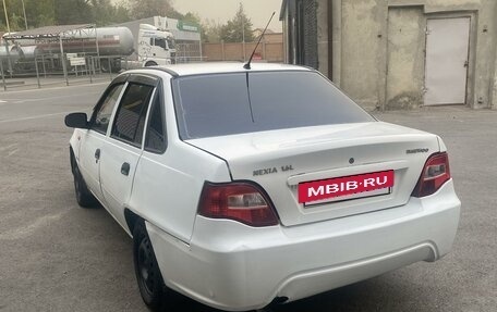 Daewoo Nexia I рестайлинг, 2012 год, 240 000 рублей, 4 фотография