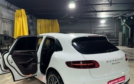 Porsche Macan I рестайлинг, 2015 год, 4 000 000 рублей, 4 фотография