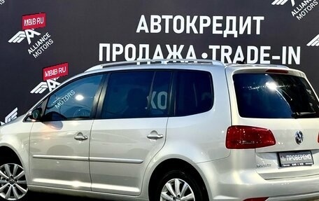 Volkswagen Touran III, 2011 год, 1 240 000 рублей, 5 фотография