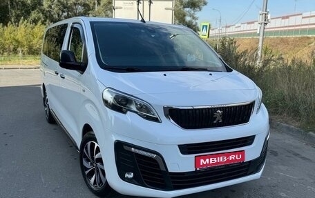 Peugeot Traveller I, 2021 год, 4 100 000 рублей, 1 фотография