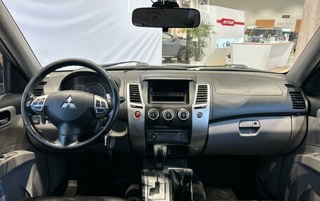 Mitsubishi Pajero Sport II рестайлинг, 2013 год, 1 810 000 рублей, 12 фотография