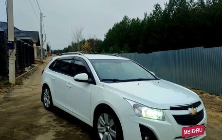 Chevrolet Cruze II, 2014 год, 835 000 рублей, 4 фотография