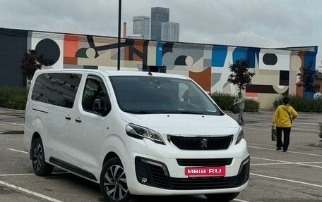 Peugeot Traveller I, 2021 год, 4 100 000 рублей, 10 фотография