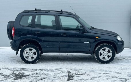 Chevrolet Niva I рестайлинг, 2010 год, 900 000 рублей, 5 фотография