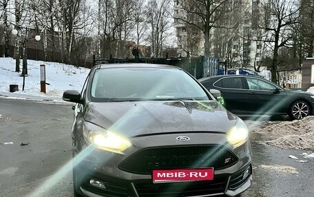 Ford Focus III, 2013 год, 990 000 рублей, 1 фотография