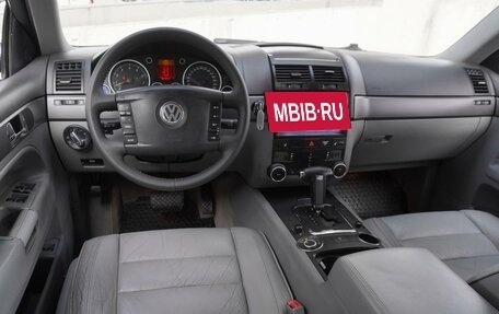 Volkswagen Touareg III, 2003 год, 949 000 рублей, 6 фотография