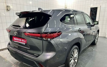 Toyota Highlander, 2021 год, 7 000 000 рублей, 7 фотография