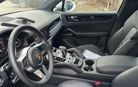 Porsche Cayenne III, 2022 год, 15 990 000 рублей, 6 фотография