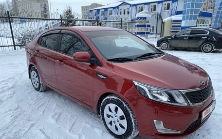 KIA Rio III рестайлинг, 2011 год, 800 000 рублей, 2 фотография