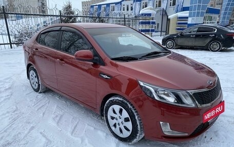 KIA Rio III рестайлинг, 2011 год, 800 000 рублей, 4 фотография