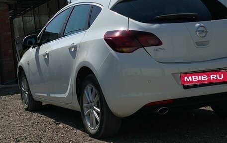 Opel Astra J, 2011 год, 860 000 рублей, 7 фотография