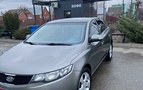 KIA Cerato III, 2010 год, 820 000 рублей, 2 фотография