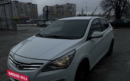 Hyundai Solaris II рестайлинг, 2014 год, 1 240 000 рублей, 3 фотография