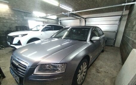 Audi A8, 2004 год, 1 000 000 рублей, 8 фотография