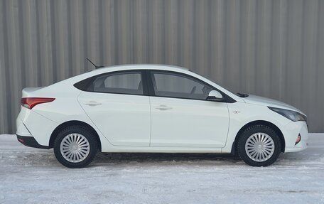 Hyundai Solaris II рестайлинг, 2020 год, 1 628 000 рублей, 4 фотография