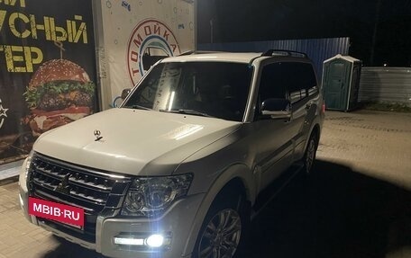 Mitsubishi Pajero IV, 2020 год, 5 150 000 рублей, 2 фотография