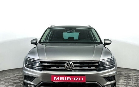 Volkswagen Tiguan II, 2017 год, 2 797 000 рублей, 2 фотография