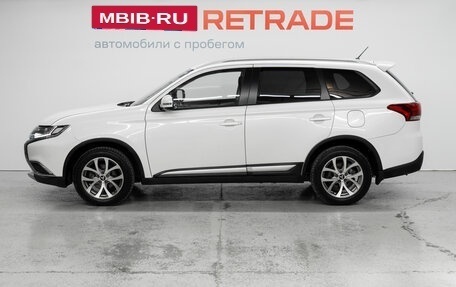 Mitsubishi Outlander III рестайлинг 3, 2016 год, 2 500 000 рублей, 8 фотография