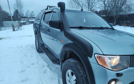 Mitsubishi L200 IV рестайлинг, 2008 год, 1 700 000 рублей, 2 фотография