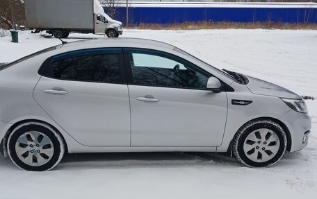 KIA Rio III рестайлинг, 2015 год, 800 000 рублей, 2 фотография