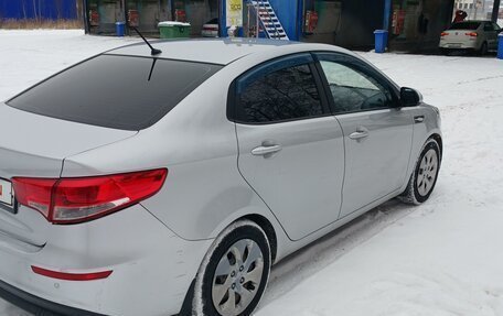 KIA Rio III рестайлинг, 2015 год, 800 000 рублей, 4 фотография